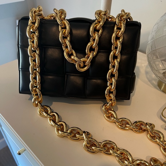 Bottega Veneta Chain Cassette bag 100% authentic NEW - Picture 1 of 13